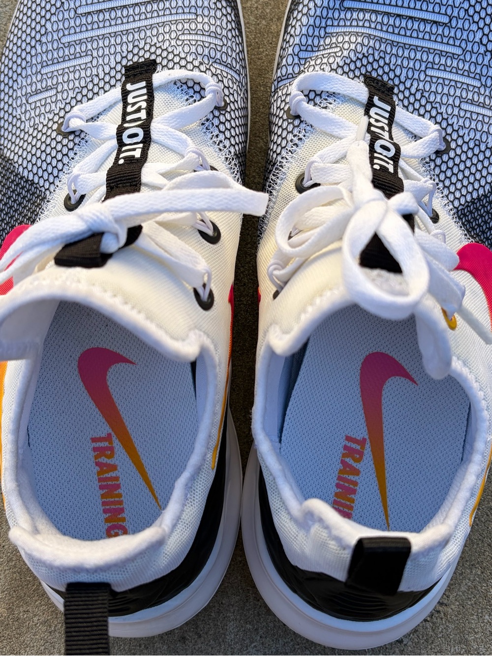 NWOB Nike Free TR 8 'Laser Fuchsia' Running Shoes Women’s Size 10 942888-008 - Picture 6 of 9